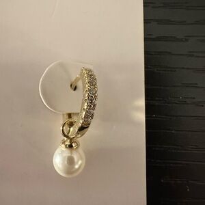 Heart of Gold Elegant Gold and Pearl Hoop Earrings New With Tags